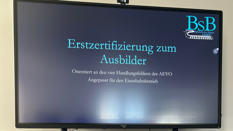 Ausbilder im Eisenbahnbetrieb